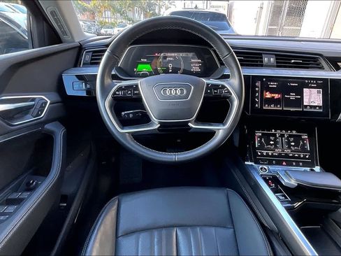 Used 2024 Audi Q8 e-tron Premium Plus w/ Premium Plus Package AWD/4WD image 14