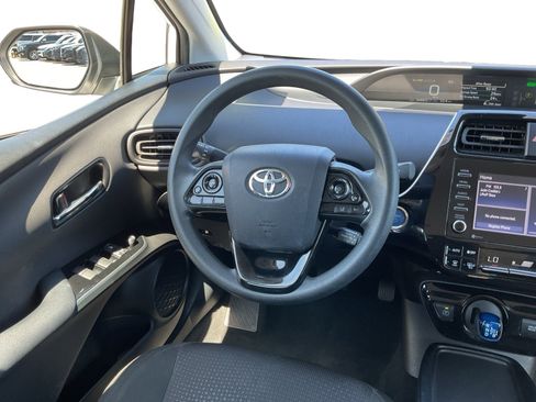 Used 2022 Toyota Prius LE FWD image 11