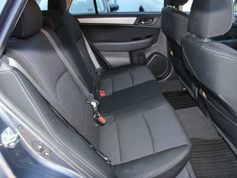 Used 2017 Subaru Outback 2.5i Premium image 29