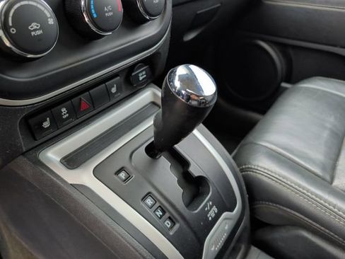 Used 2017 Jeep Compass High Altitude AWD/4WD image 29
