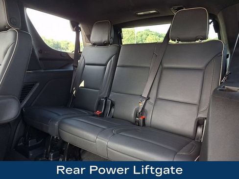 Used 2025 Chevrolet Tahoe Premier AWD/4WD image 21