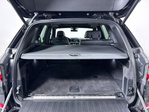 Used 2022 BMW X5 xDrive45e w/ M Sport Package AWD/4WD image 6