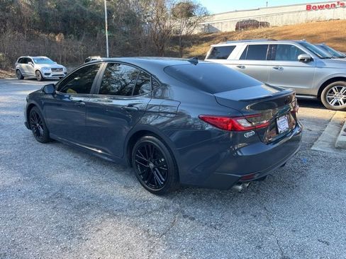 Used 2025 Toyota Camry SE image 38