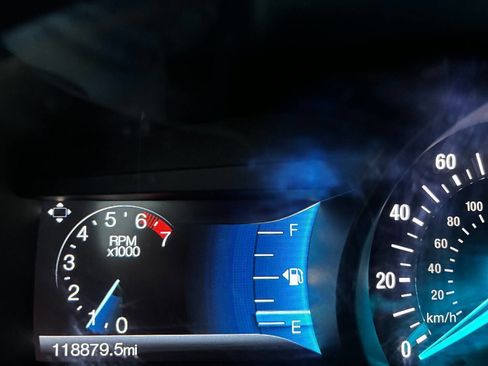 Used 2016 Ford Fusion SE w/ Equipment Group 202A image 15