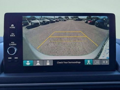 Used 2025 Honda Pilot Touring image 28