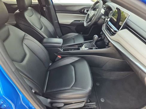 Used 2024 Jeep Compass Limited AWD/4WD image 22