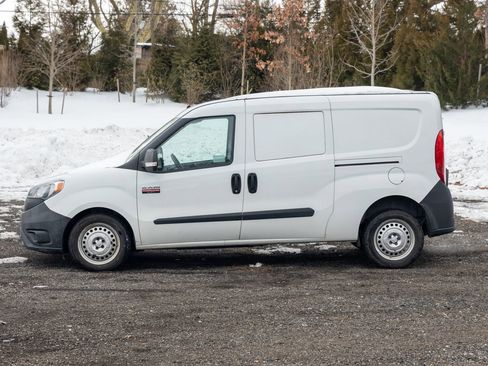 Used 2018 RAM ProMaster City Tradesman image 4