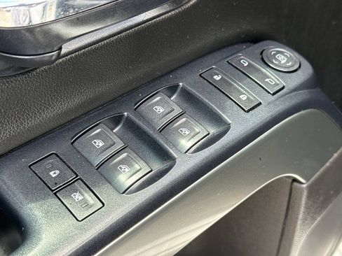 Used 2018 Chevrolet Silverado 1500 LT w/ Texas Edition RWD image 21