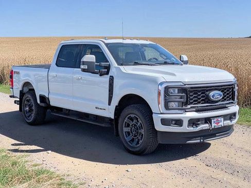 Certified 2023 Ford F250 Lariat w/ Lariat Ultimate Package AWD/4WD image 8