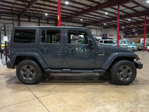 Used 2017 Jeep Wrangler Unlimited Sport AWD/4WD image 27