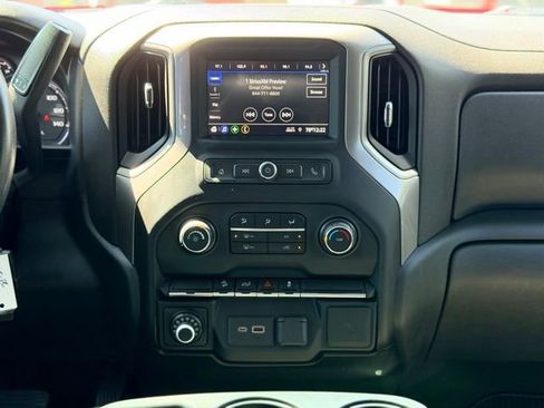 Used 2021 Chevrolet Silverado 1500 Custom Trail Boss w/ LPO, Dark Essentials Package image 20