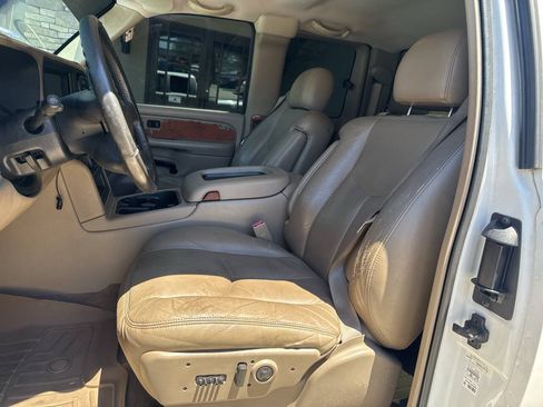 Used 2004 GMC Sierra 1500 SLT w/ Light Duty Power Package RWD image 8