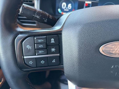 Used 2024 Ford Expedition Platinum AWD/4WD image 16