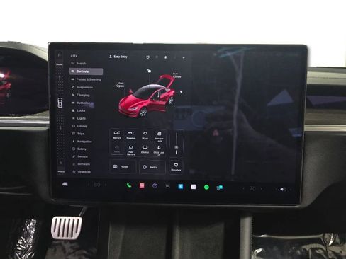 Used 2023 Tesla Model S Standard Range image 13