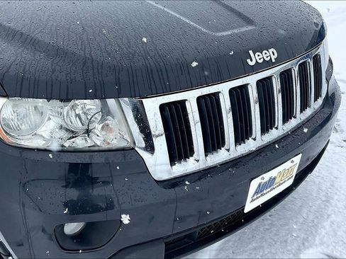Used 2013 Jeep Grand Cherokee Laredo AWD/4WD image 35