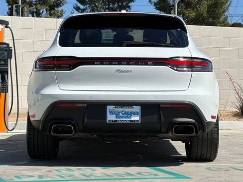 Used 2022 Porsche Macan AWD/4WD image 8