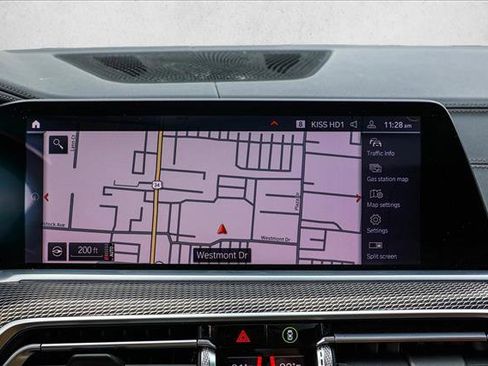 Used 2021 BMW X6 xDrive40i w/ M Sport Package image 18