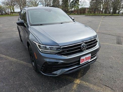 Used 2023 Volkswagen Tiguan SE R-Line AWD/4WD image 8