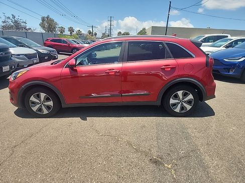 Used 2021 Kia Niro LX FWD image 10