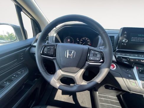 Used 2026 Honda Odyssey EX-L image 12