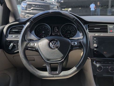 Used 2018 Volkswagen Golf SE FWD image 10