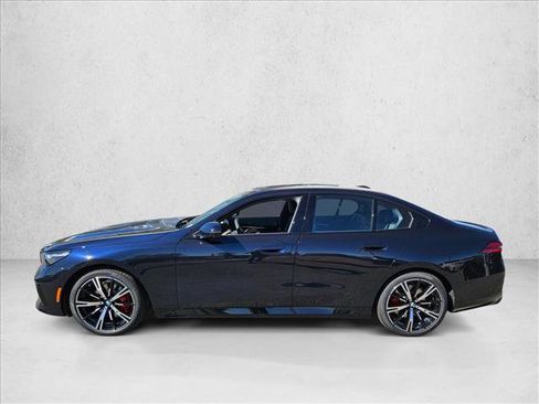 New 2026 BMW 530i w/ M Sport Package RWD image 5