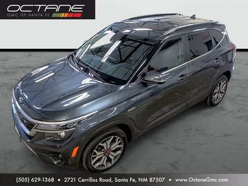 Used 2021 Kia Seltos S AWD/4WD image 1