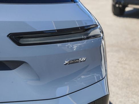 Used 2025 BMW iX xDrive50 image 7