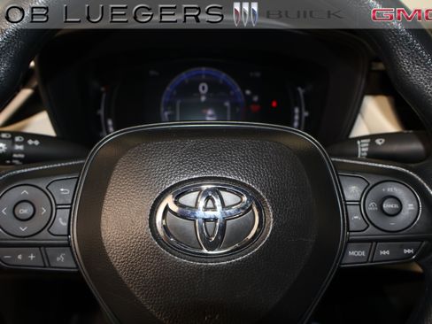 Used 2026 Toyota Corolla LE FWD image 27