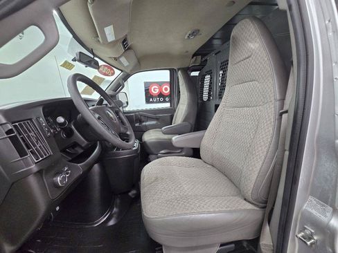 Used 2024 Chevrolet Express 2500 w/ Driver Convenience Package RWD image 11