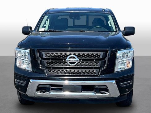 Used 2021 Nissan Titan SV w/ SV Convenience Package image 3