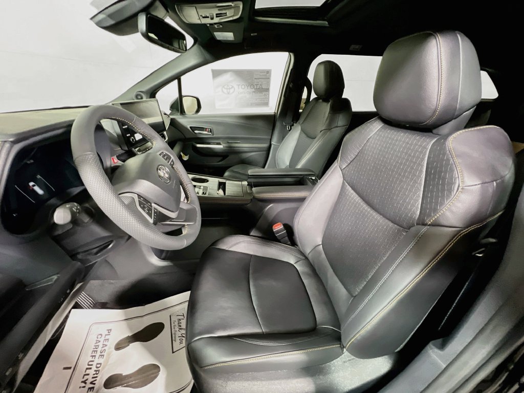 New 2026 Toyota Sienna XLE Woodland Edition AWD/4WD image 16