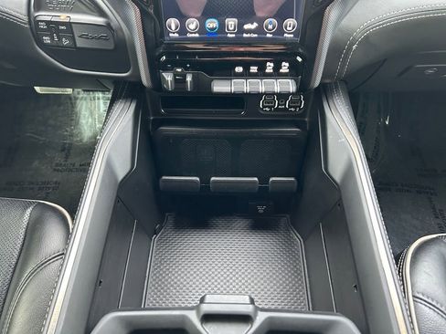 Used 2021 RAM 2500 Limited image 13