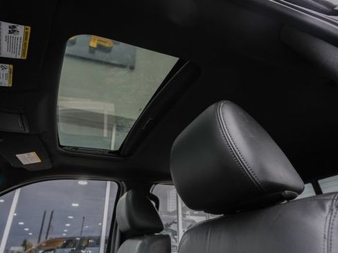 Used 2011 Ford F150 Raptor w/ Raptor Luxury Pkg AWD/4WD image 22