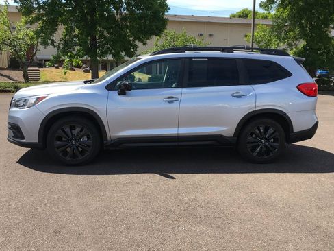Used 2022 Subaru Ascent Onyx Edition AWD/4WD image 3