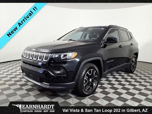 Certified 2022 Jeep Compass Latitude FWD image 1