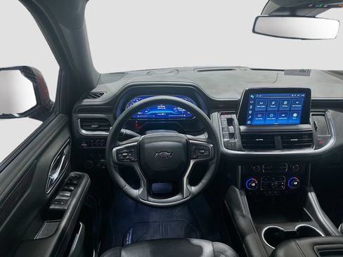 Used 2023 Chevrolet Tahoe Z71 w/ Luxury Package AWD/4WD image 23