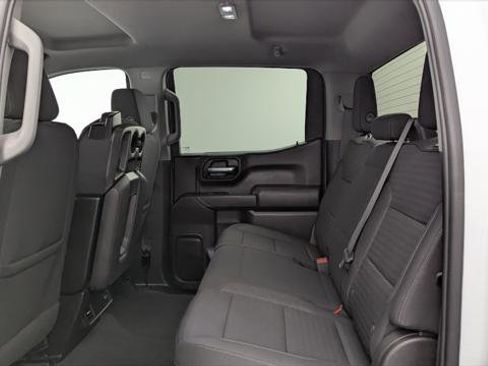 Used 2022 Chevrolet Silverado 1500 Custom Trail Boss AWD/4WD image 17