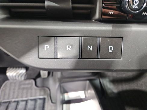 New 2026 Nissan Leaf Platinum+ image 25