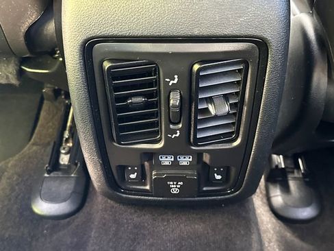 Used 2022 Dodge Durango R/T w/ Blacktop Package AWD/4WD image 23