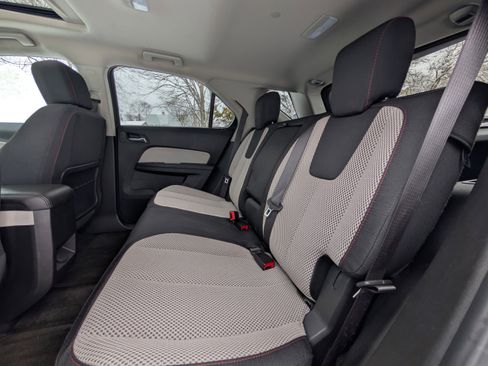 Used 2017 Chevrolet Equinox LT w/ Convenience Package image 36