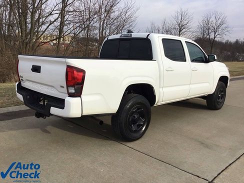 Used 2023 Toyota Tacoma SR image 6