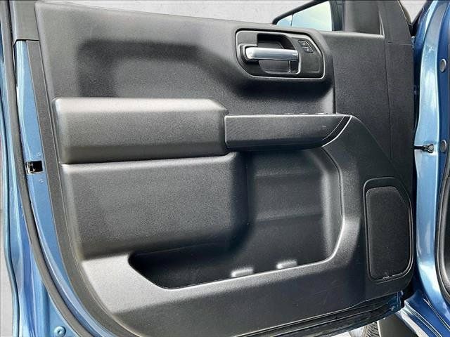 Used 2024 Chevrolet Silverado 1500 Custom w/ Turbomax Blackout Package RWD image 18