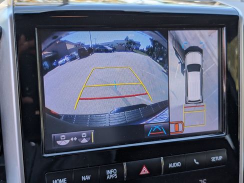 Used 2021 Toyota Land Cruiser image 7