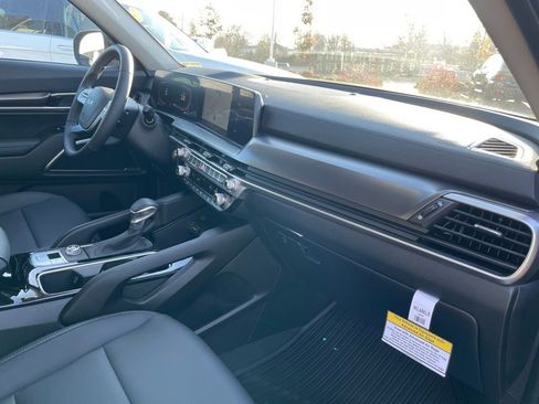 New 2025 Kia Telluride LX image 29