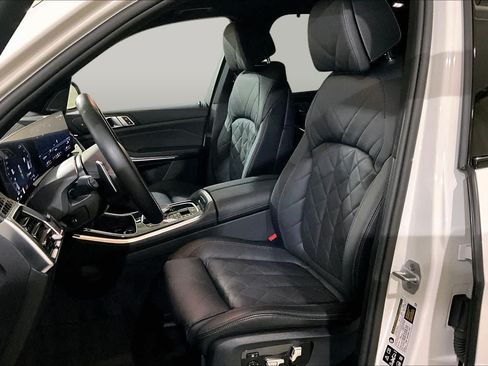 Used 2025 BMW X5 M60i w/ Climate Comfort Package AWD/4WD image 8