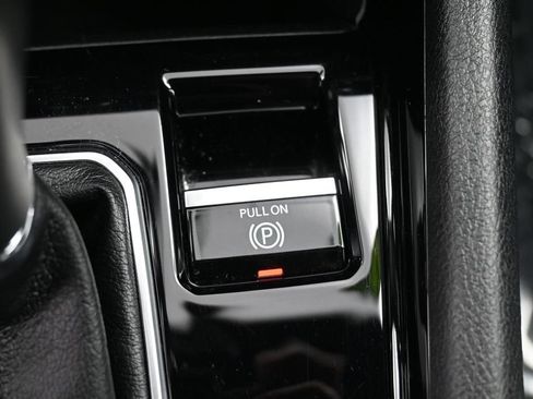 Used 2025 Jeep Compass Limited AWD/4WD image 32