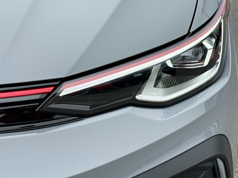 New 2026 Volkswagen GTI SE image 9