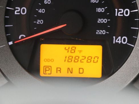 Used 2011 Toyota RAV4 4WD w/ Base L4 Extra Value Pkg image 17