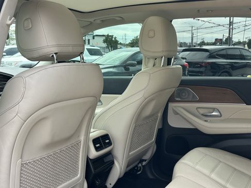 Used 2021 Mercedes-Benz GLE 450 4MATIC image 11